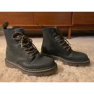 Dr. Marten Luana Boots UK 7 Men’s 8 Women’s 9